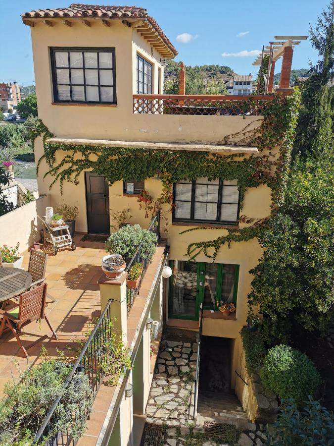 B&B Sallent Екстериор снимка