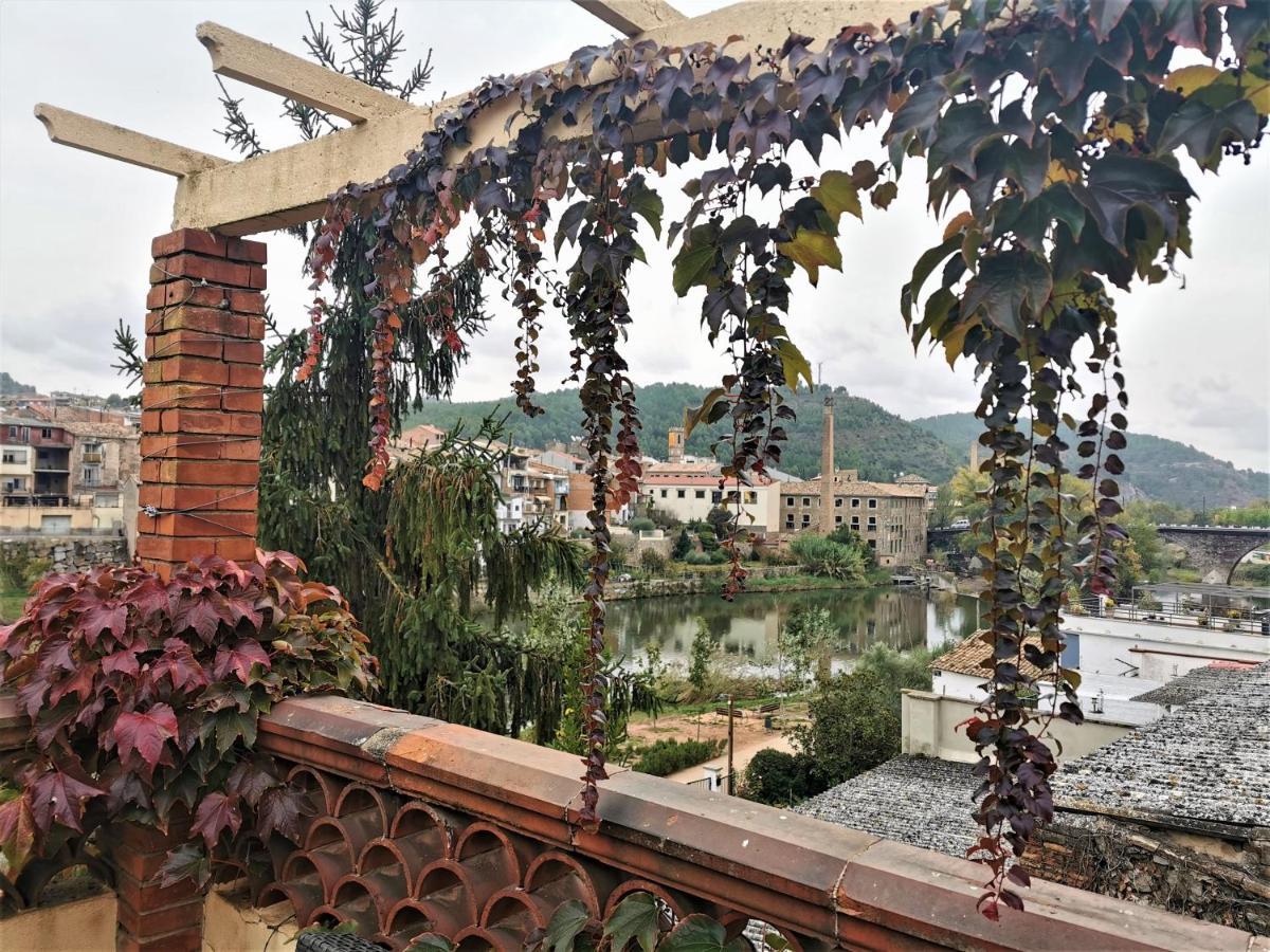 B&B Sallent Екстериор снимка