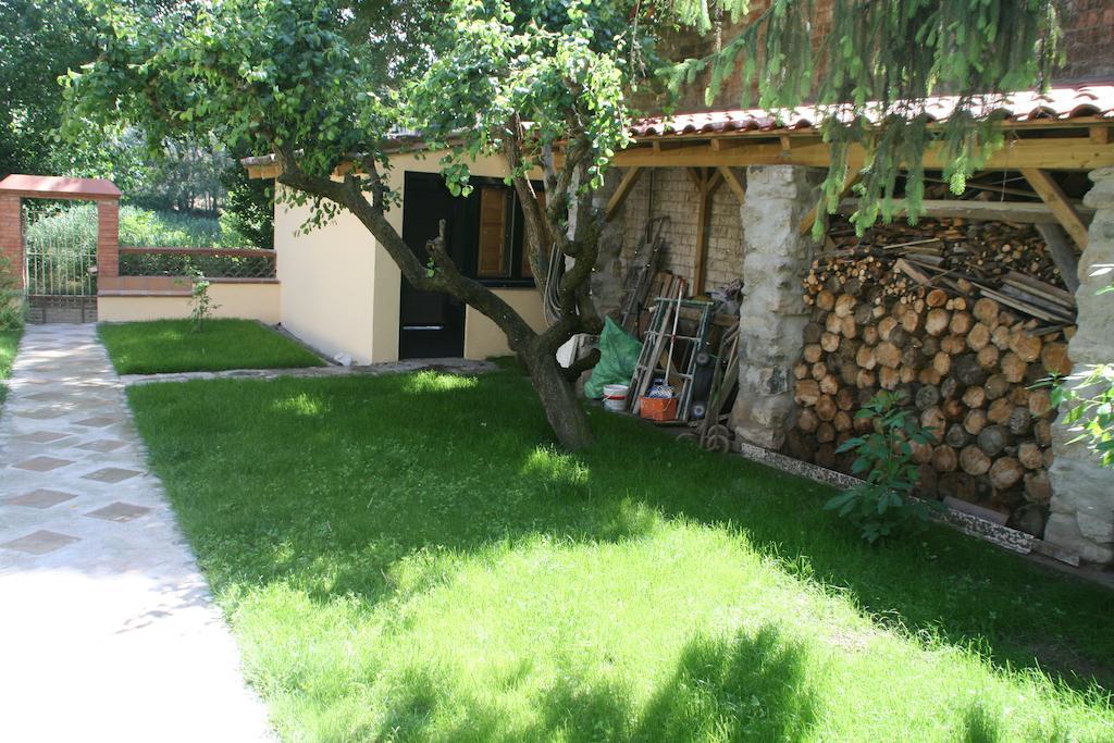 B&B Sallent Екстериор снимка